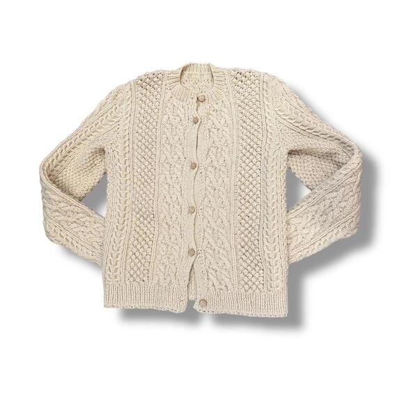 Sweaters - Vintage Women's Cream Button Up Cardigan